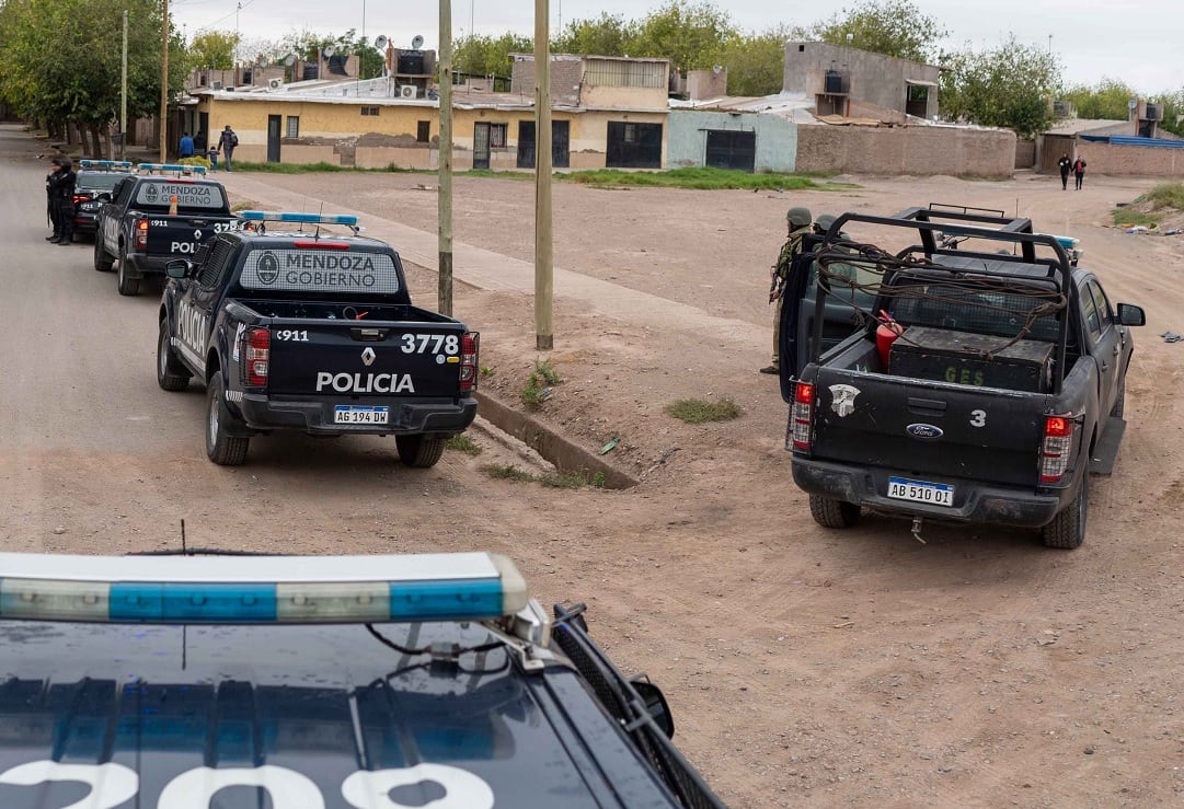 Megoperativo antidrogas en Las Heras: 140 policías, 7 detenidos y 11 allanamientos simultáneos.  | Foto: Ministerio de Seguridad y Justicia