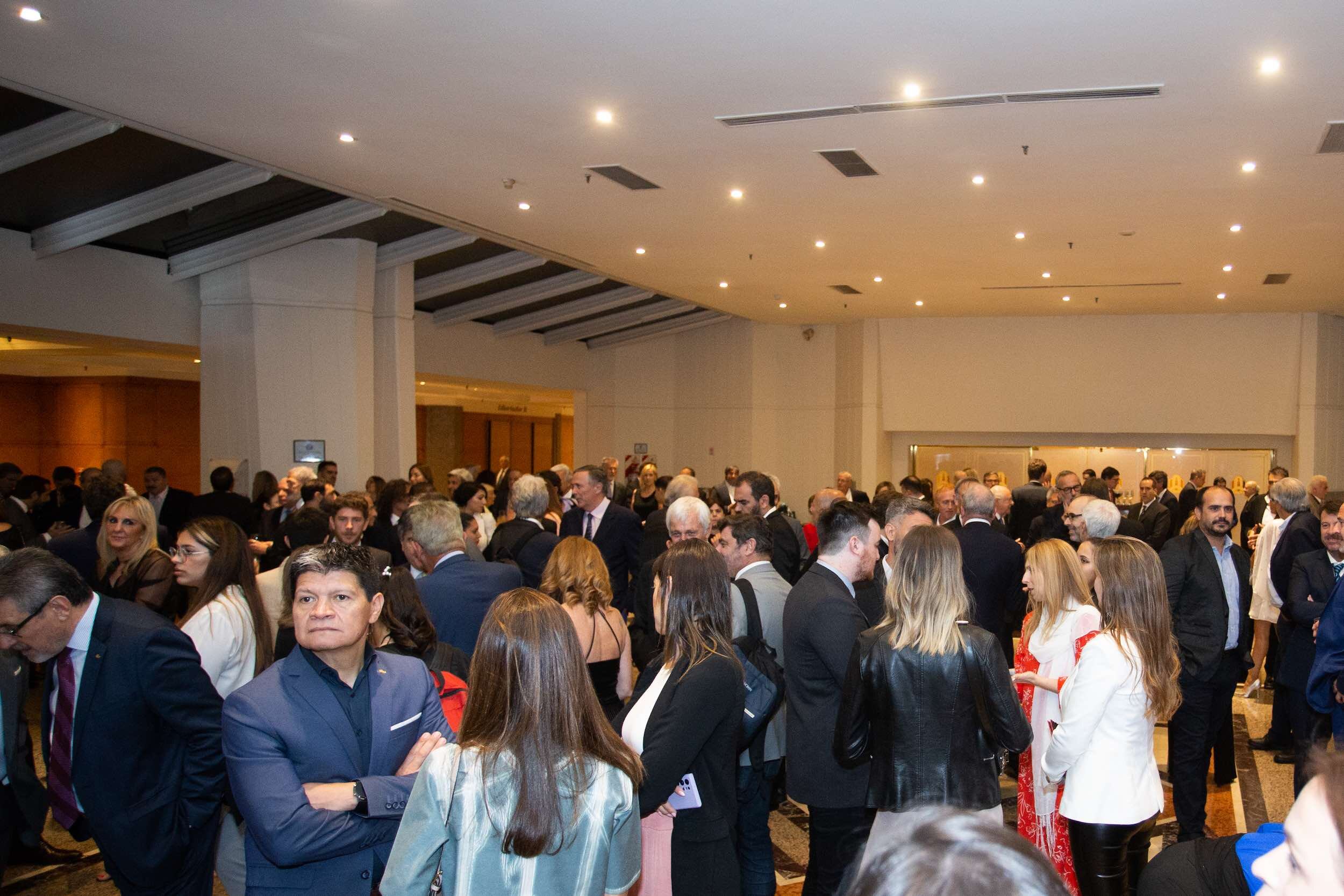 Más de 300 invitados participaron del almuerzo por el 60° aniversario de ADEPA.