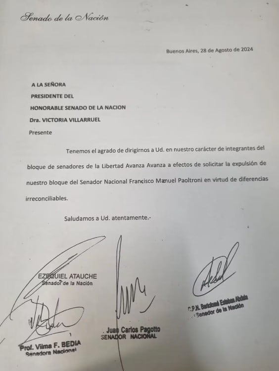 Nota del bloque de senadores de La Libertad Avanza donde notifican que echaron a Francisco Paoltroni