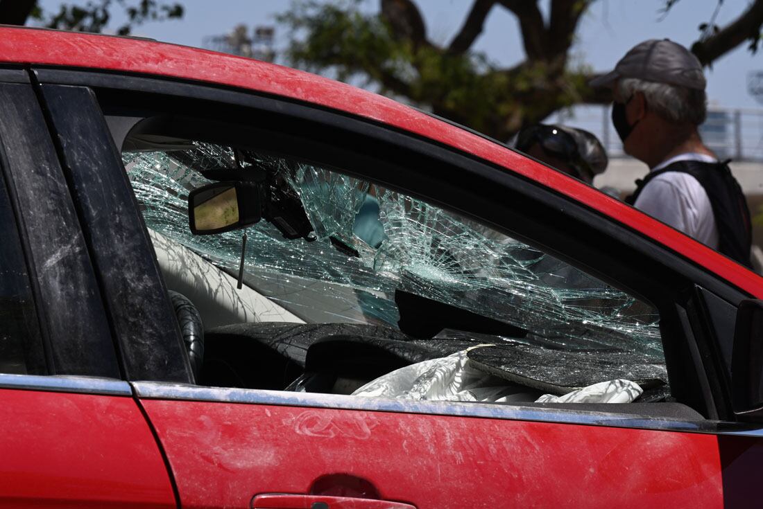 Cinco personas, runners y ciclistas, resultaron heridas esta mañana, una de ellas de gravedad, al ser atropelladas por un auto en las cercanías de los Bosques de Palermo, y por el hecho hay cuatro detenidos de entre 20 y 30 años, informaron fuentes policiales. (Télam)