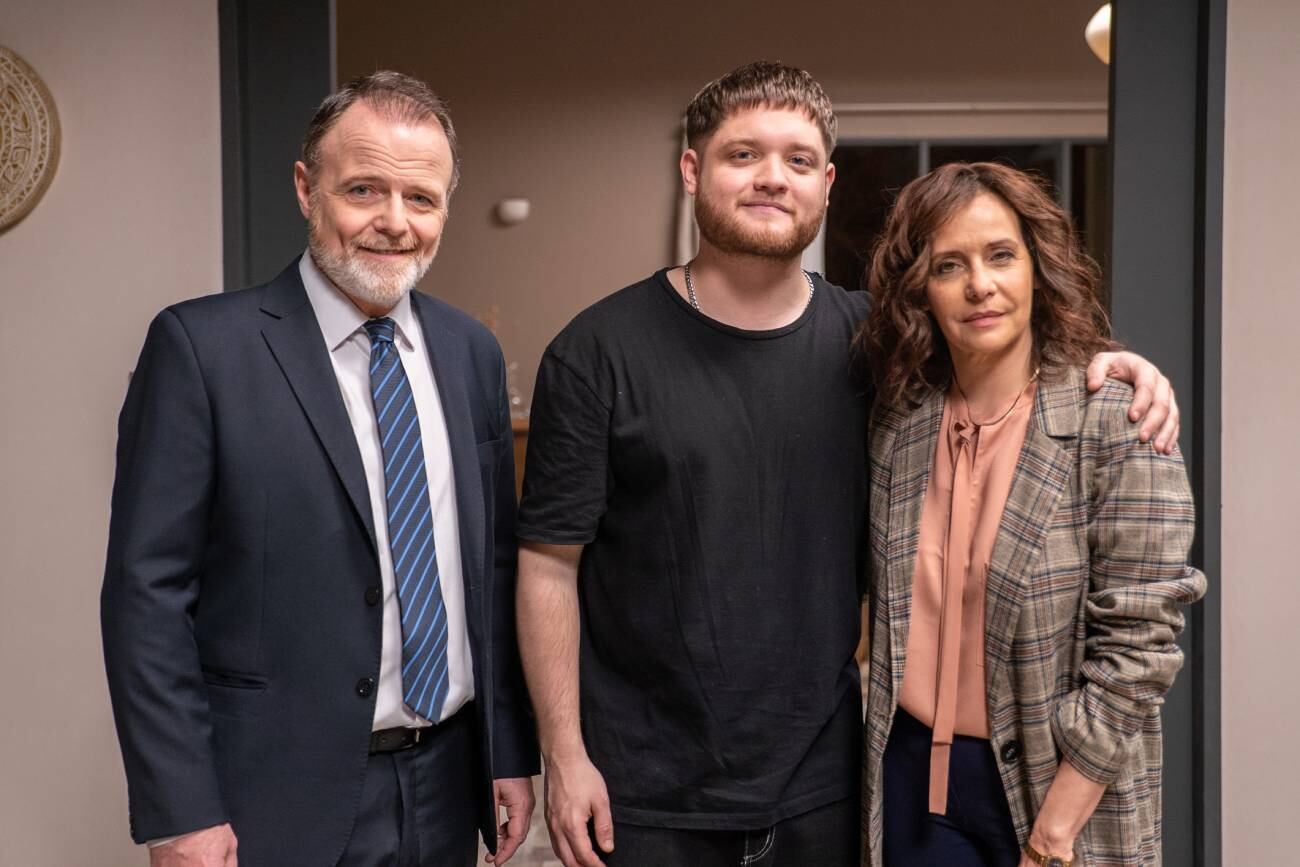 Luis Machín, Toto Kirzner y Gabriela Toscano, protagonistas de la nueva ficción de Pol-Ka. (Gentileza Pol-Ka)