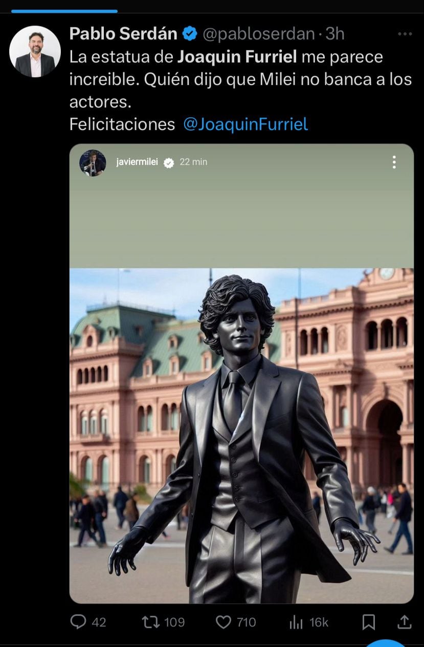 La supuesta estatua de Javier Milei que se parece más a Joaquín Furriel.