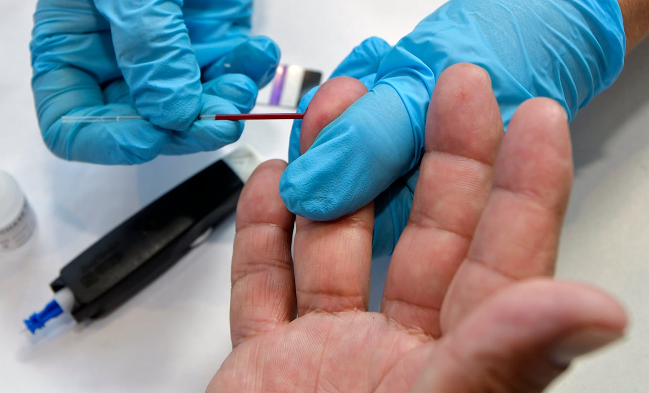 Revisión de la Salud en la Terminal de micros 

Osde realiza controles de la salud a los visitantes 
Foto : Orlando Pelichotti