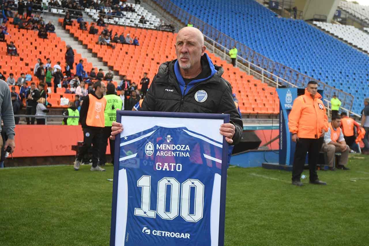 Fútbol  Liga Profesional, Godoy Cruz Antonio Tomba vs. Belgrano de Córdoba en el estadio Malvinas Argentinas.
Daniel Oldrá D.T. de Godoy Cruz
Foto: José Gutierrez / Los Andes 

