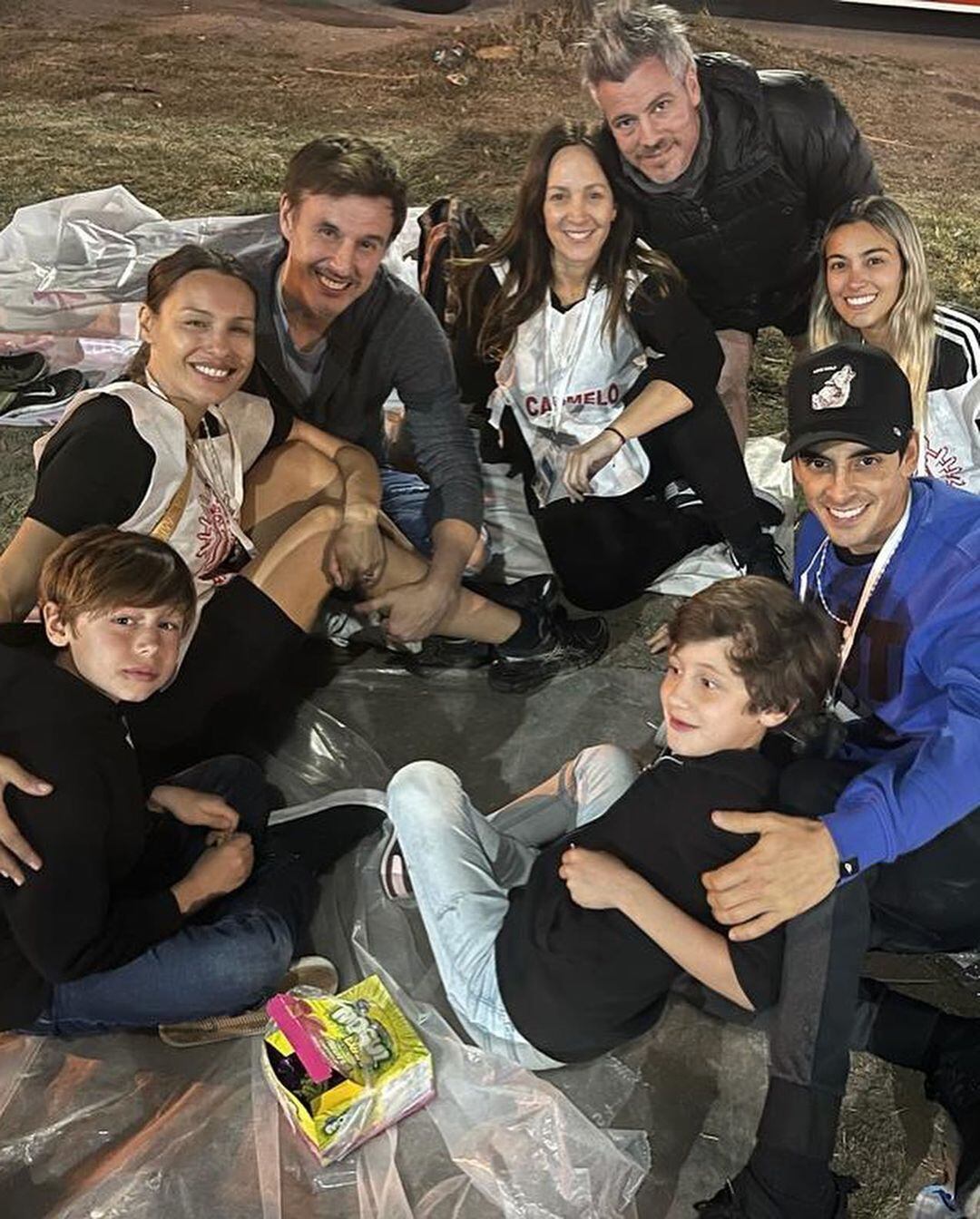 Pampita con su familia