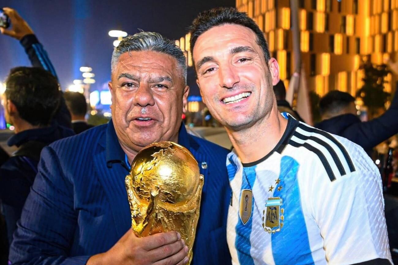 Claudio Tapia saludó a Scaloni por su cumpleaños (Twitter)