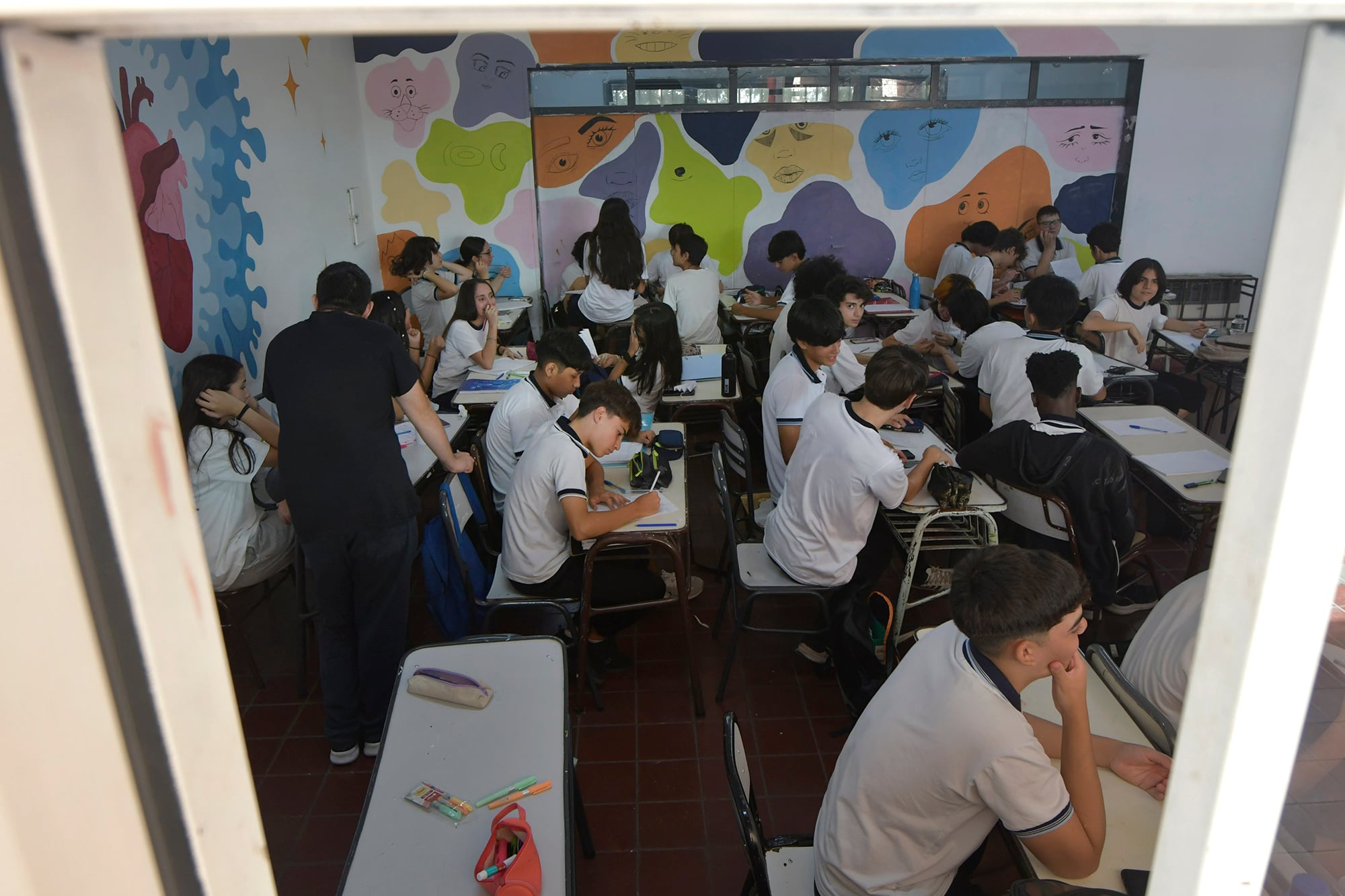 Comienzan las inscripciones para ingreso a primer año de la secundaria 2025 en Mendoza
Foto: Orlando Pelichotti
