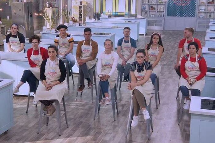 El reto del chocolate fue tan difícil que por primera vez ningún participante de "Bake Off" se quedó con los cinco minutos del día. (Captura Bake Off / Telefe)