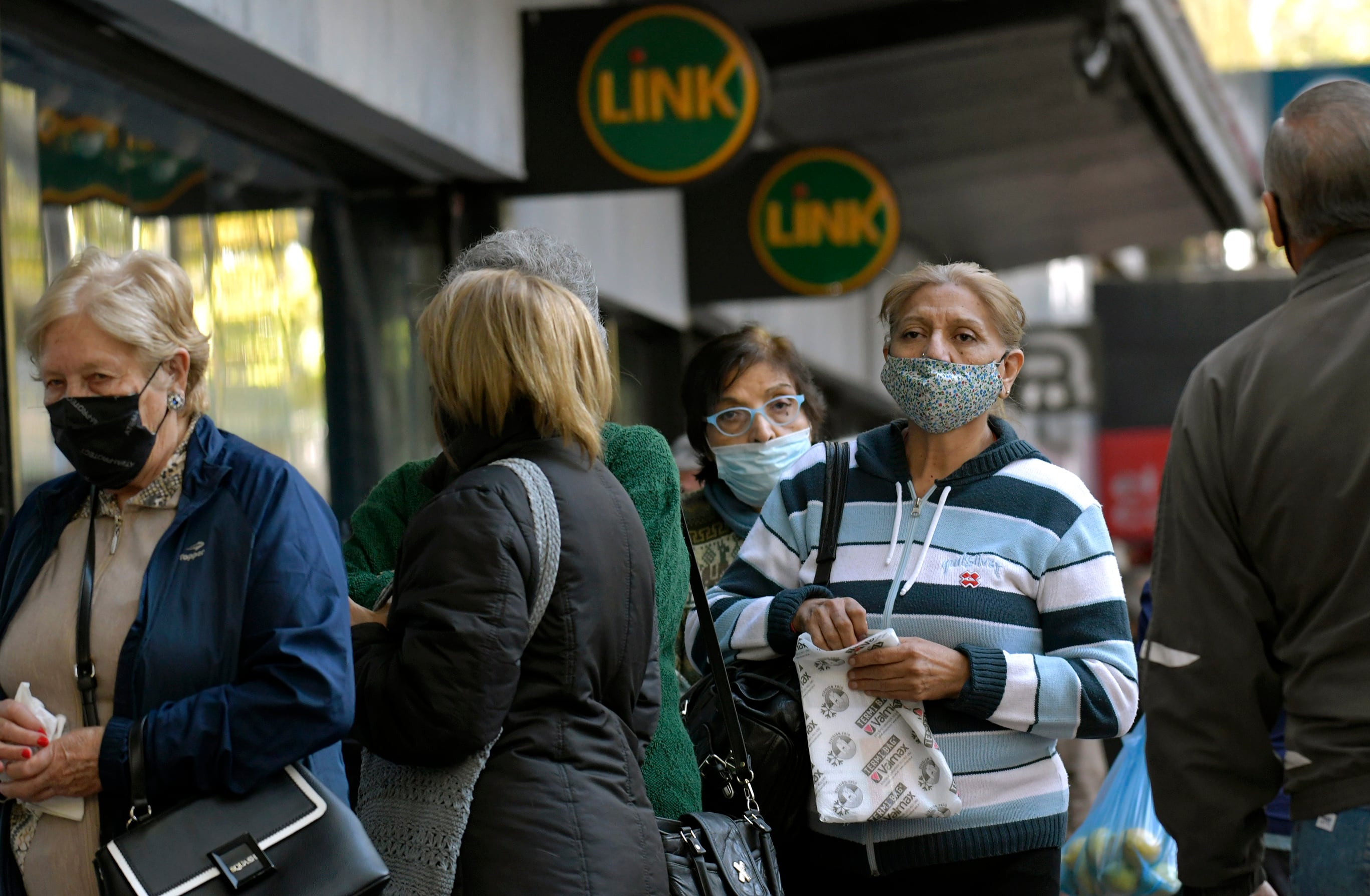 Cuándo cobro Anses: jubilaciones, pensiones, AUH, SUAF, Tarjeta Alimentar y otras prestaciones para el martes 20 de septiembre - Foto: Orlando Pelichotti / Los Andes