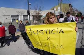 La menor fue asesinada en la puerta de la escuela. Foto Clarín