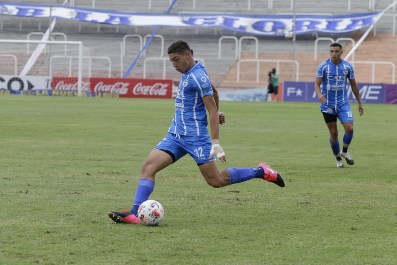 Gonzalo Abrego, volante del Tomba. / Gentileza: Prensa Godoy Cruz.