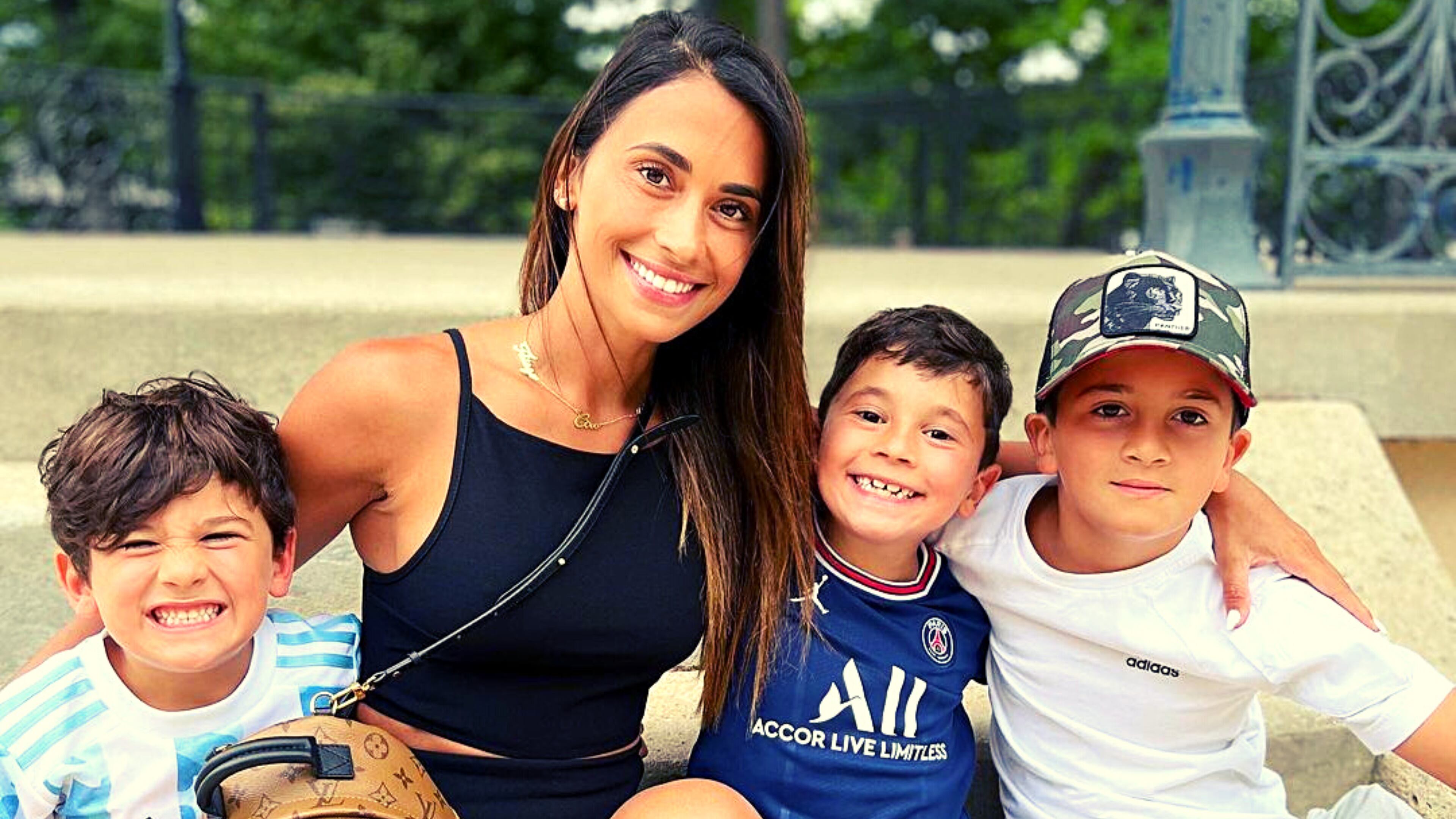 Antonela Roccuzzo mostró como juegan sus hijos, y las habilidades de Thiago Messi sorprendieron.