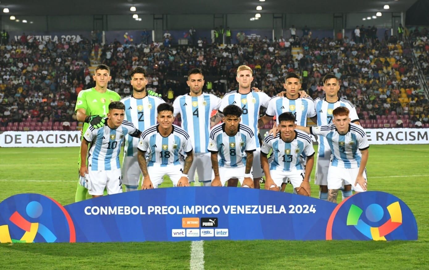 El 11 titular de la selección argentina Sub 23 que debutó en el Preolímpico ante Paraguay. (@Argentina)