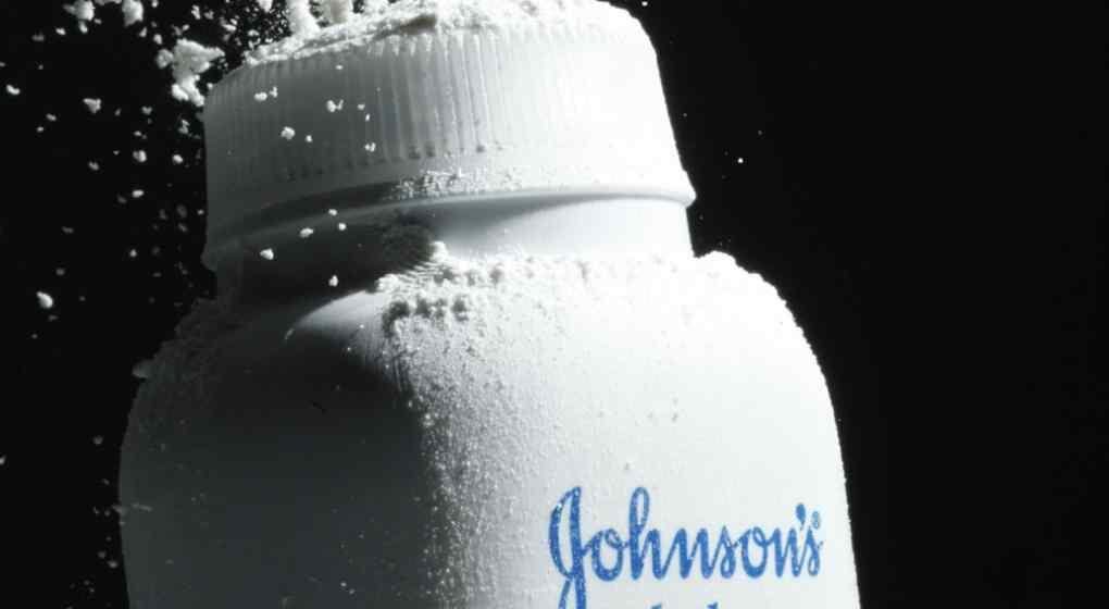  Johnson & Johnson enfrentó demandas por su talco en EE.UU. (foto archivo)