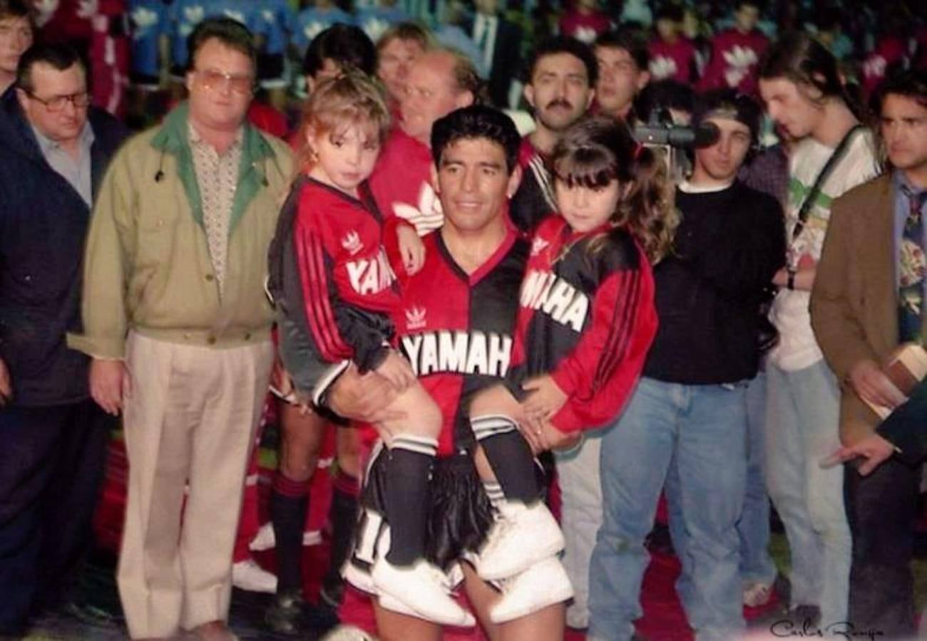 Newell's Old Boys presentó a Diego Maradona el 13 de septiembre de 1993.