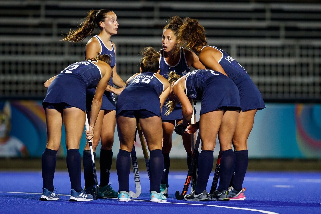 Las Leonas debutaron con victoria