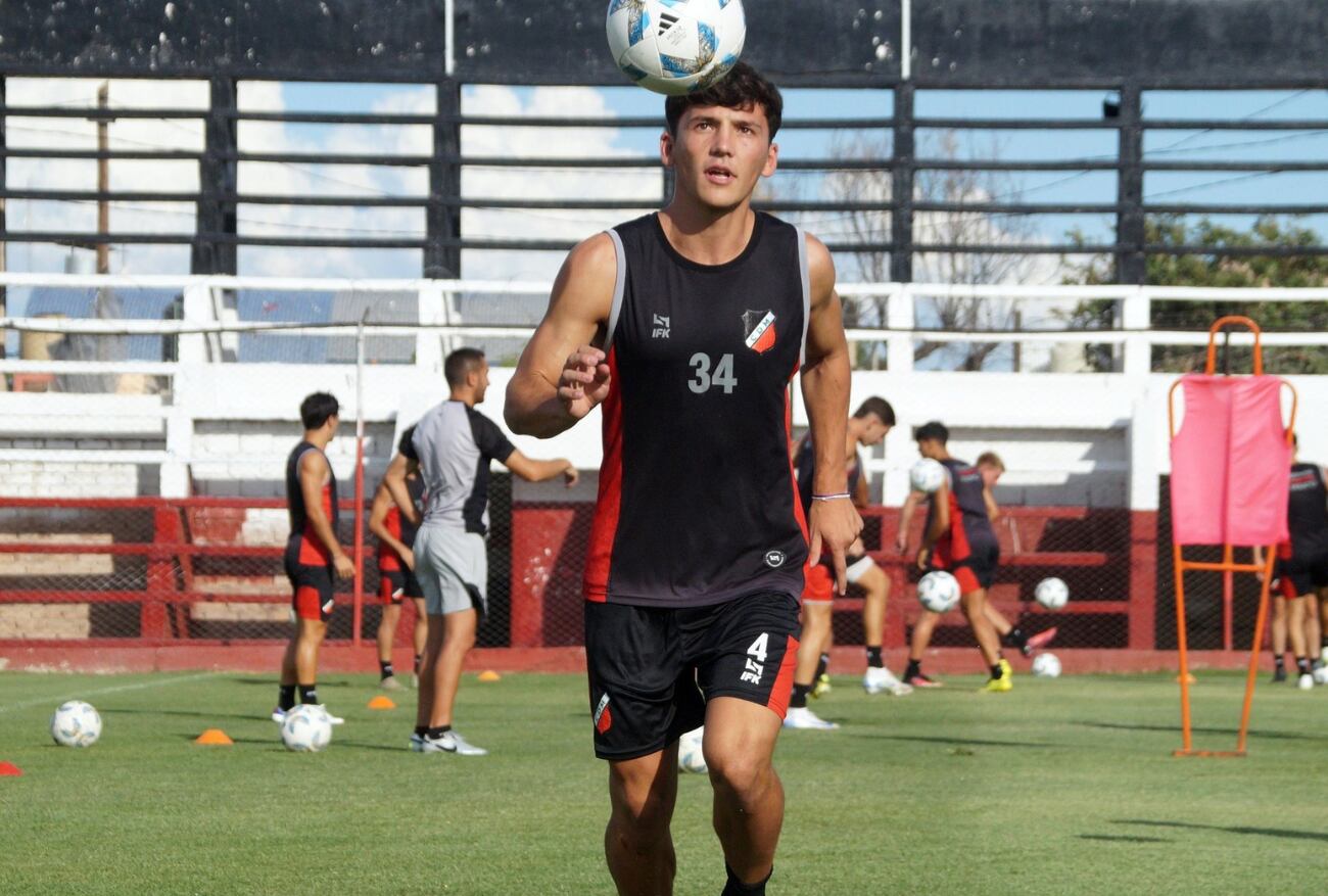 Lucas Vallejos llegó a préstamo por una temporada. /Foto: Prensa Maipú