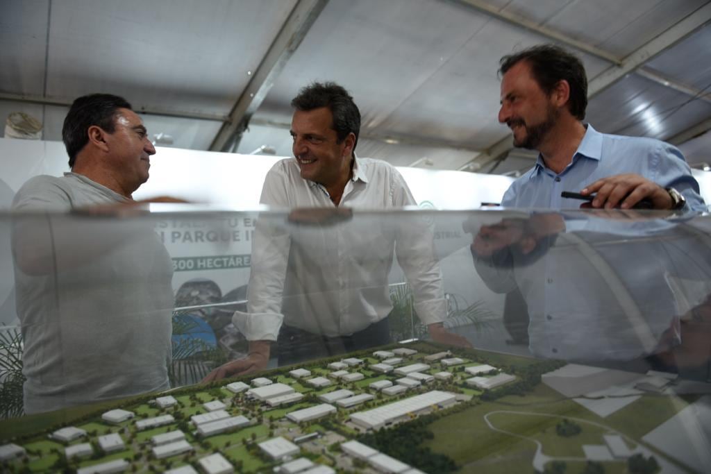 El presidente de la Cámara de Diputados recorrió junto al intendente Ariel Sujarchuk la Expo Escobar,