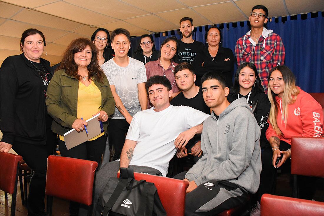 Carmen Villegas, ejemplo de historia de vida, se recibió de profesora de economía en au adultes y ahora da clases en un secundario para adultos.

Foto: Mariana villa / Los Andes