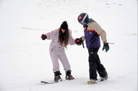 Hasta dónde hay que ir para ver nieve lo más cerca del Gran Mendoza: lugares, horarios y requisitos. Foto: Instagram @lospuquios