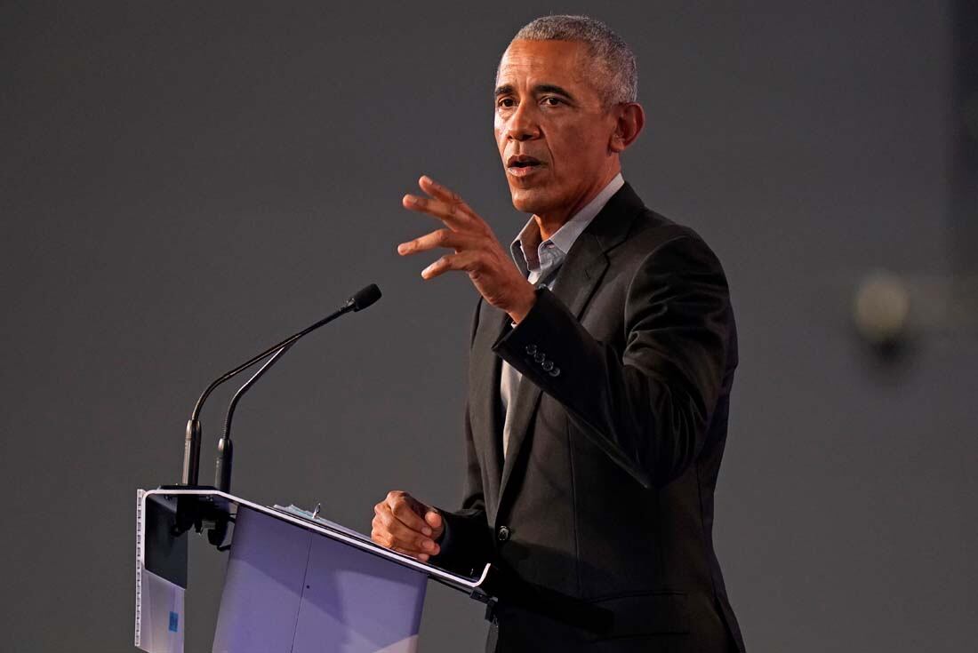 El expresidente de Estados Unidos, Barack Obama entre los politicos que celebran su día por ser zurdos. 