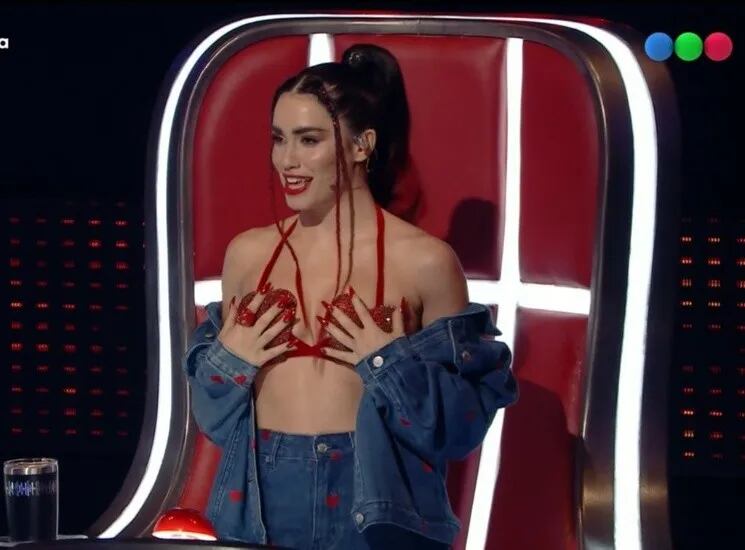 Lali Espósito y su top de corazones que enamoró a todos