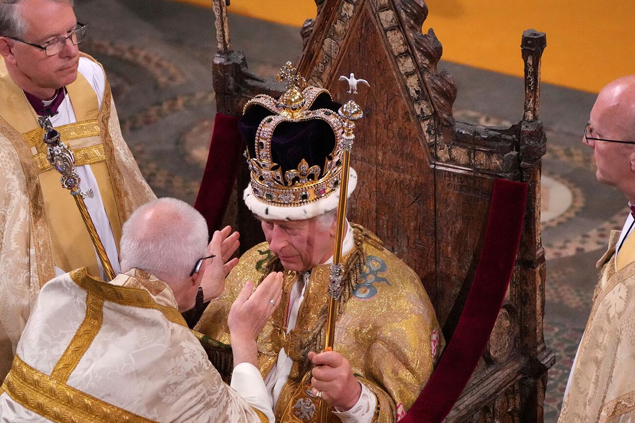 Carlos III, coronado rey del Reino Unido (AP).