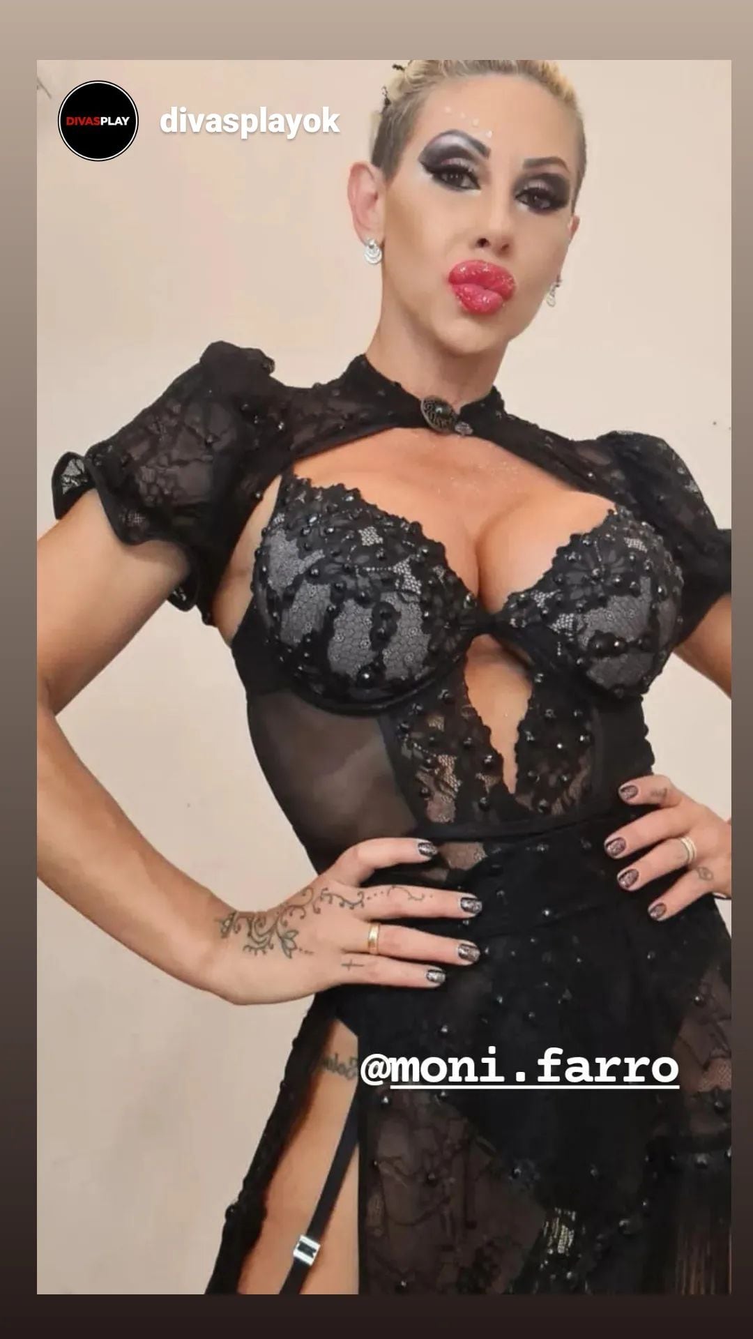 El sexy conjunto que utilizó la modelo.