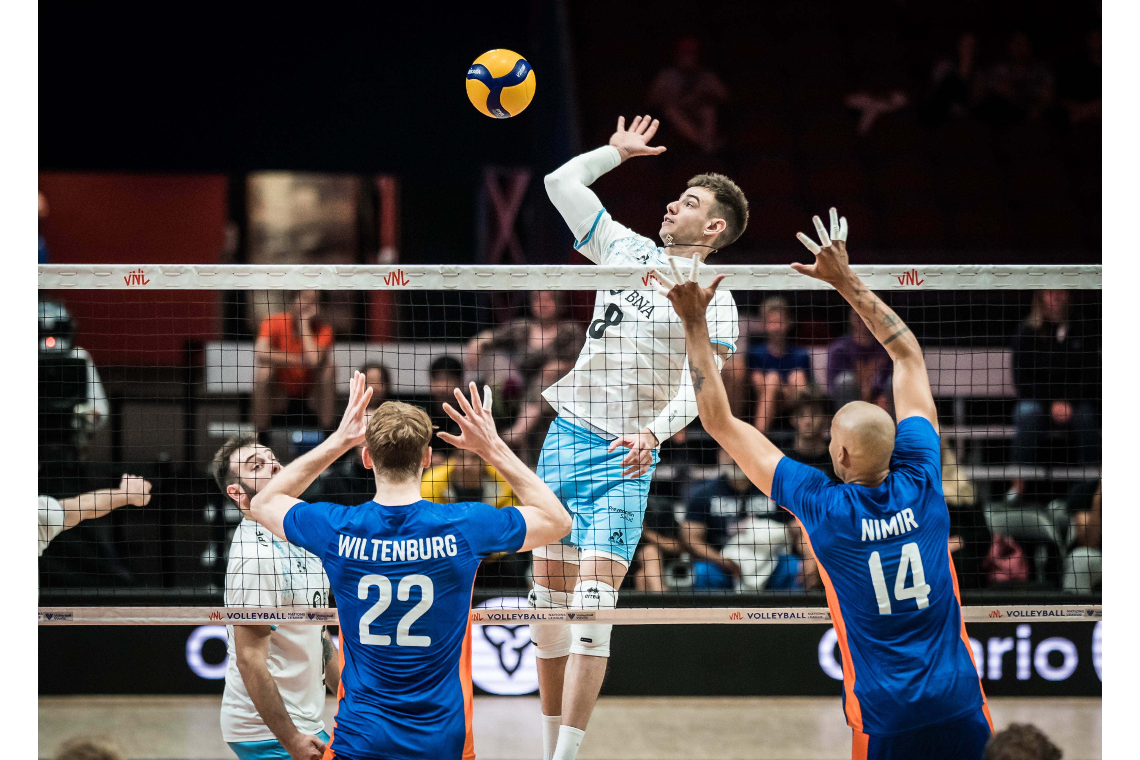 El mendocino Agustín Loser, uno de los mejores centrales del Cono Sur, junto a la Selección Argentina se consagró campeón Sudamericano después de 59 años. 