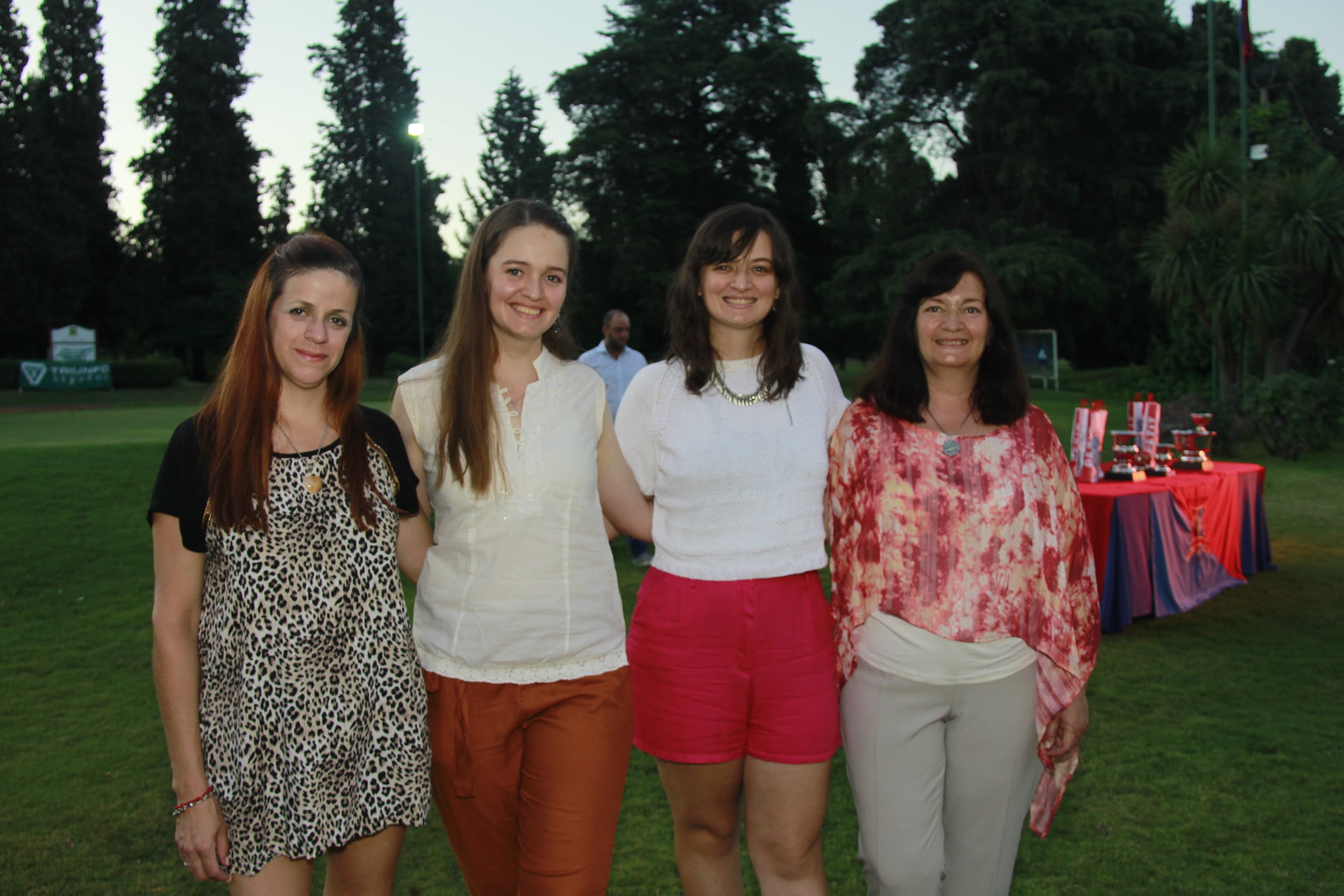 Valentina Lombardo, Celeste Cañada, Cristina Cañada y Sergia Calleja.