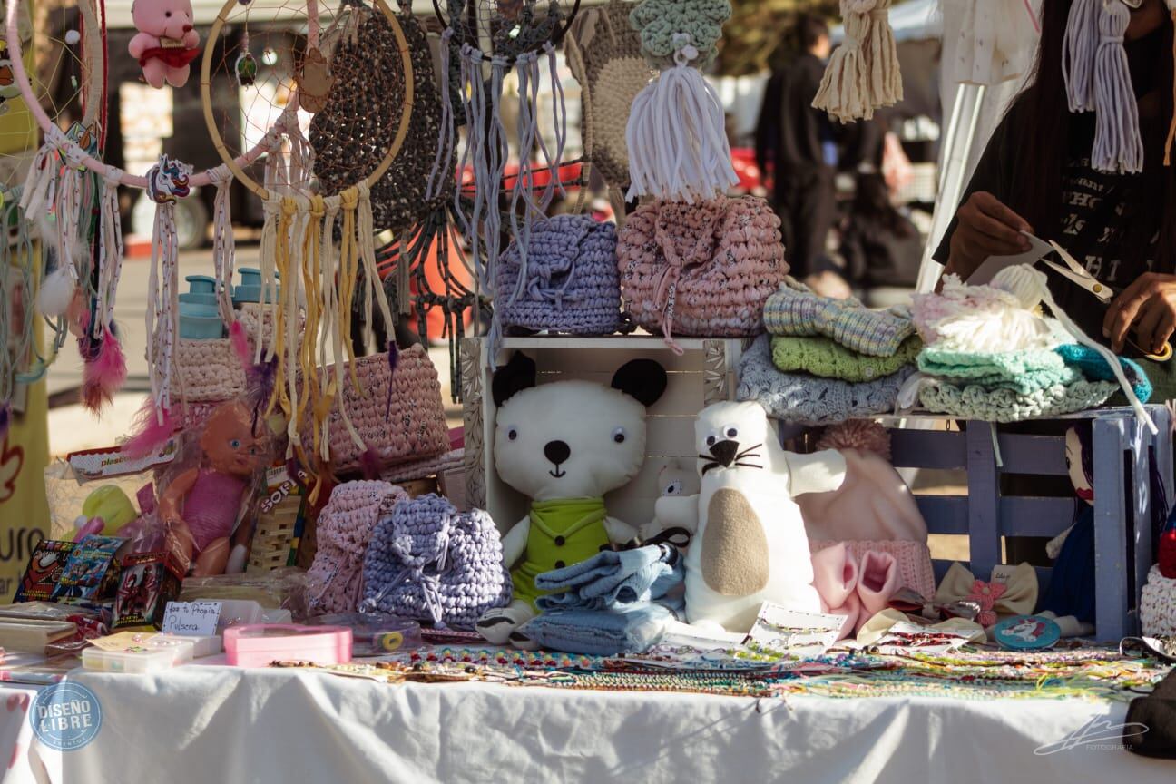 Vuelve la feria de diseño al aire libre de artesanos y emprendedores en la antesala a la primavera. Foto: Feria de Diseño Libre.