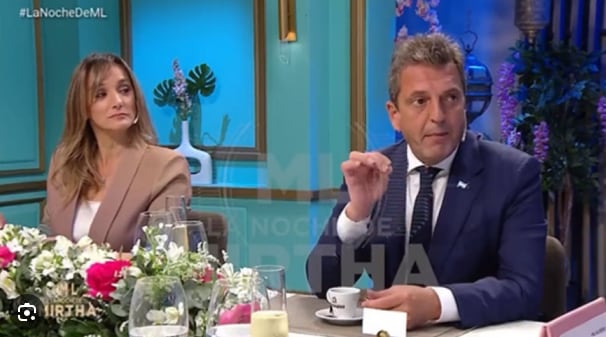 Sergio Massa junto a Malena Galmarini en La Noche de Mirtha.