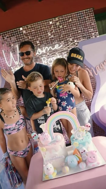 La China Suárez y Benjamín Vicuña juntos en el cumpleaños de su hija Magnolia