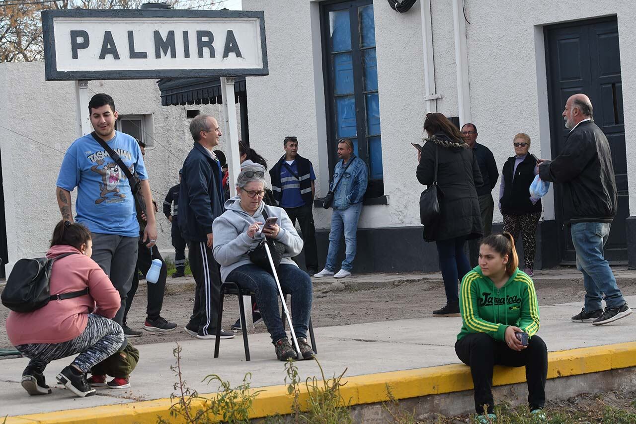 El tren de pasajeros ya no llega hasta Mendoza y los pasajes se venden desde y hasta Justo Daract. Foto: Marcelo Rolland / Los Andes.