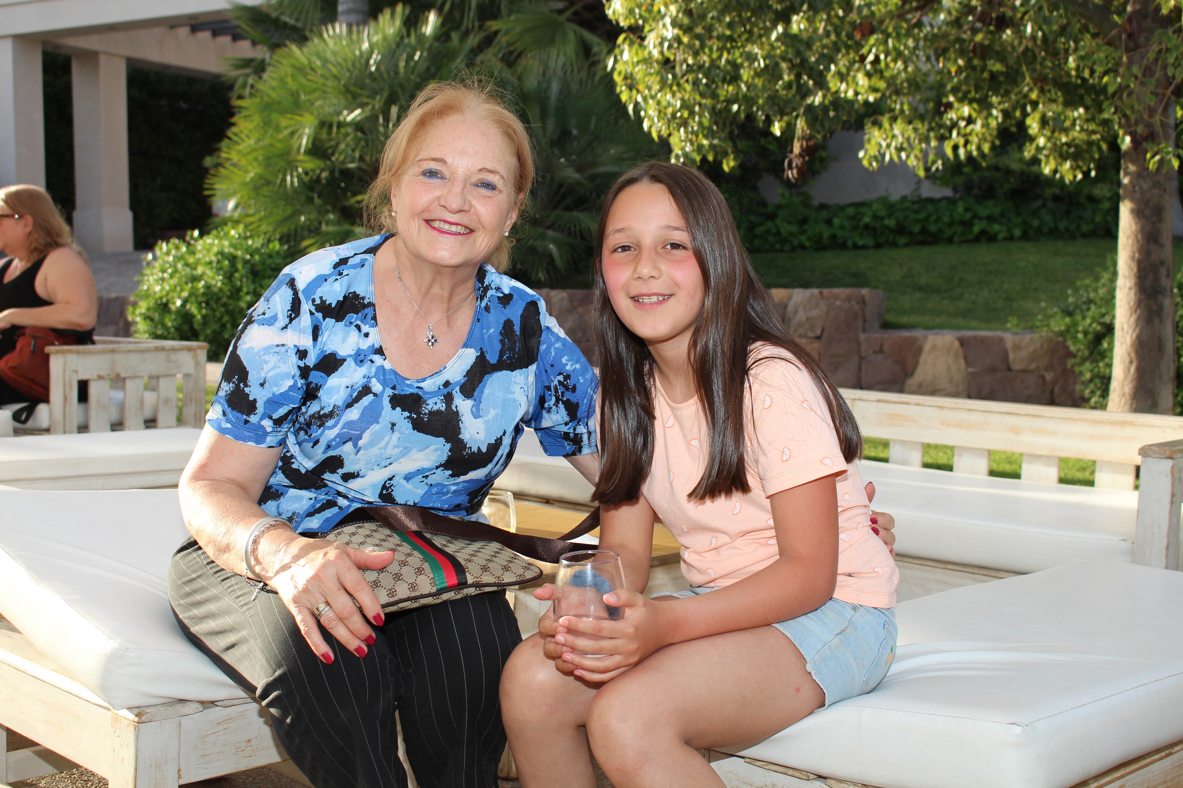 Edith Dottori y Lupita.