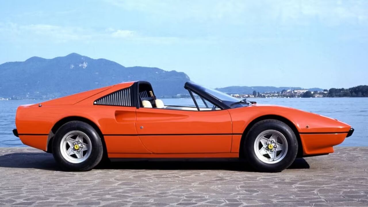 El auto que conduce el joyero argentino es un Ferrari 308 GTS, fabricado por la firma italiana entre 1970 y 1980. Foto: Ferrari