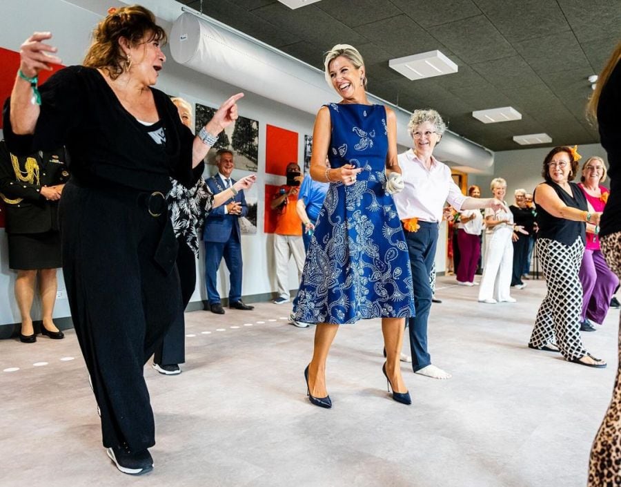 La reina de Holanda sorprendió con su talento bailando.