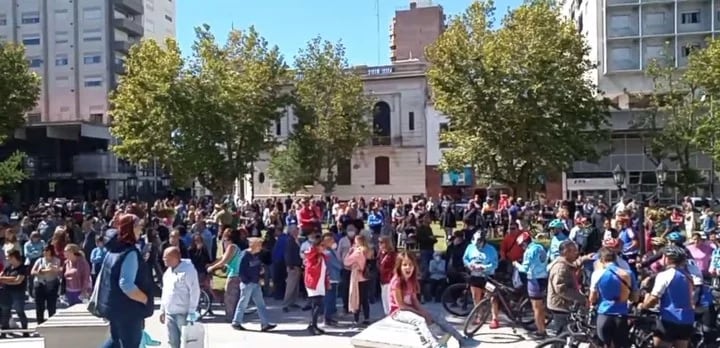 Vecinos de la zona reclaman justicia por la vida de Fernando.