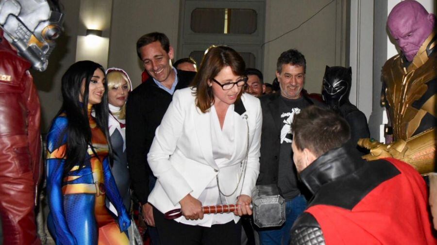 Victoria Alonso dejó Marvel tras 17 años.