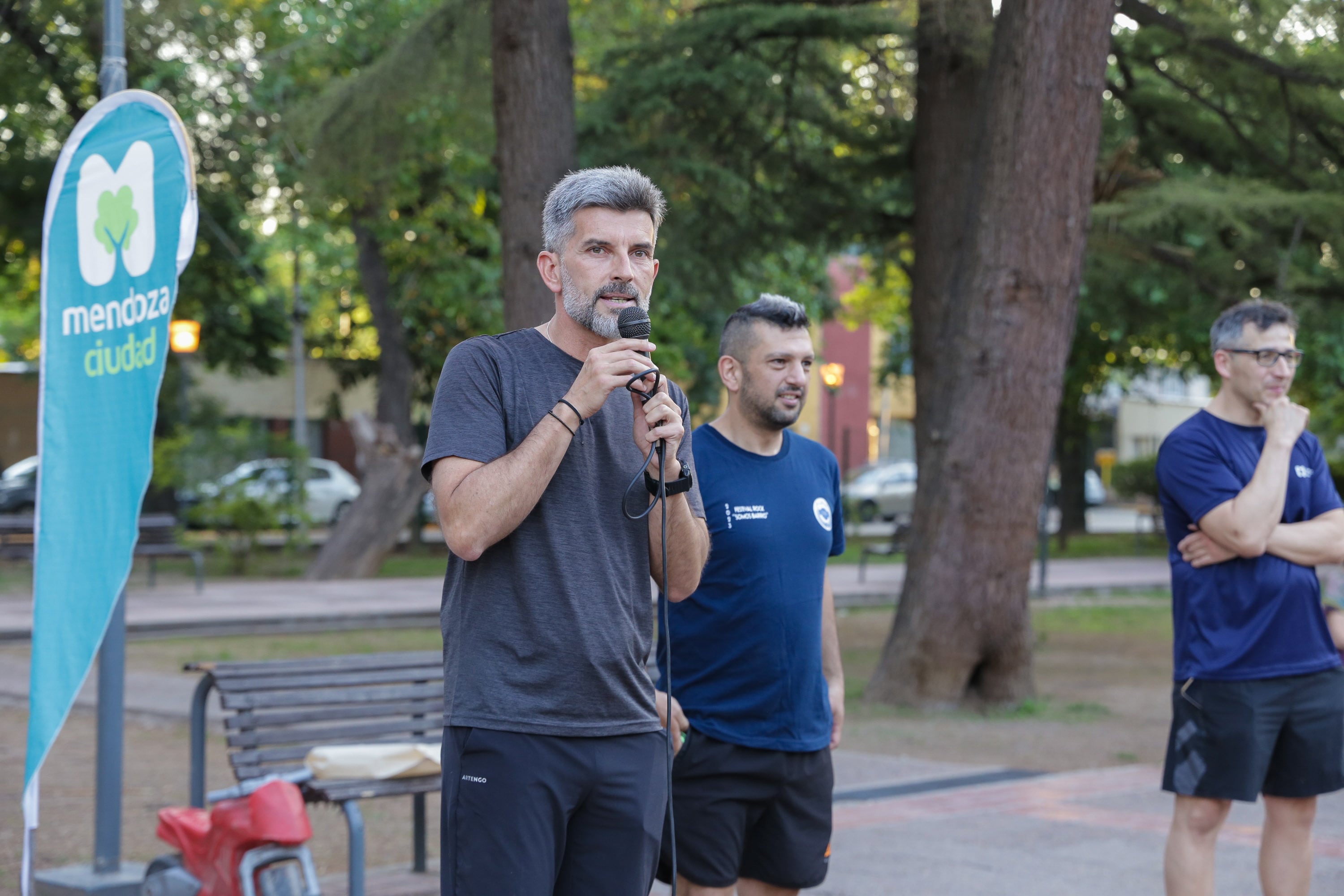 Ulpiano Suarez anunció nuevas obras en la plaza Mathus Hoyos