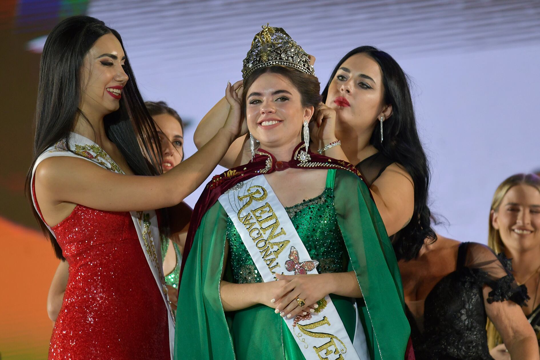 La reina de la Vendimia 2023 se defiende de los increíbles ataques: “Nadie me va a tirar abajo la felicidad”. Foto : Orlando Pelichotti / Los Andes.