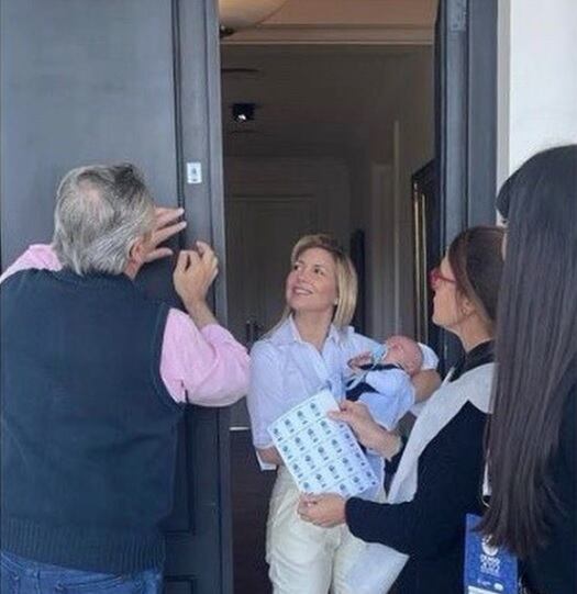 El presidente Alberto Fernández compartió el momento en que fue censado junto a la primera dama y su hijo menor. Instagram