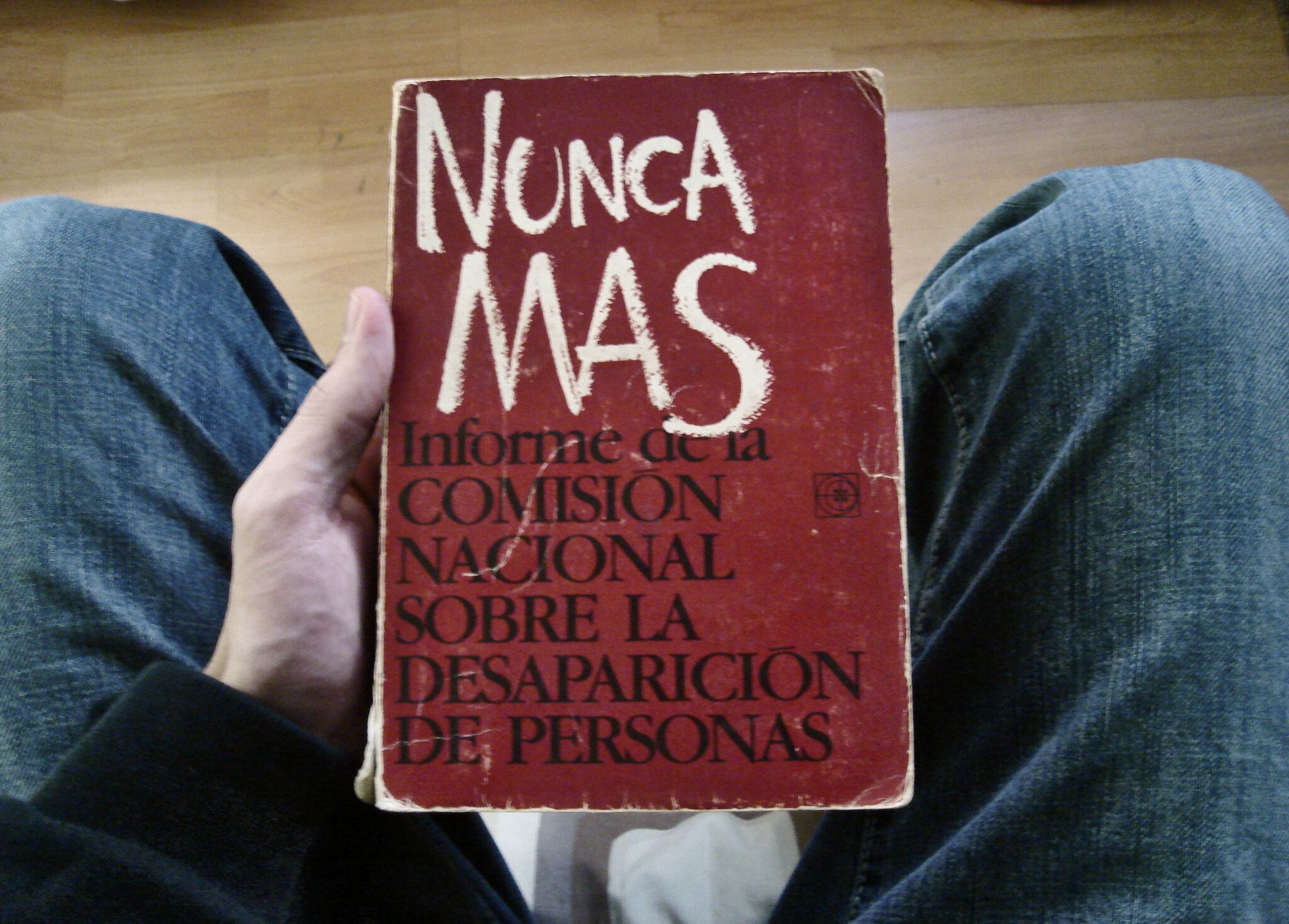 Portada del informe de la Comisión Nacional sobre la Desaparición de Personas (Conadep).