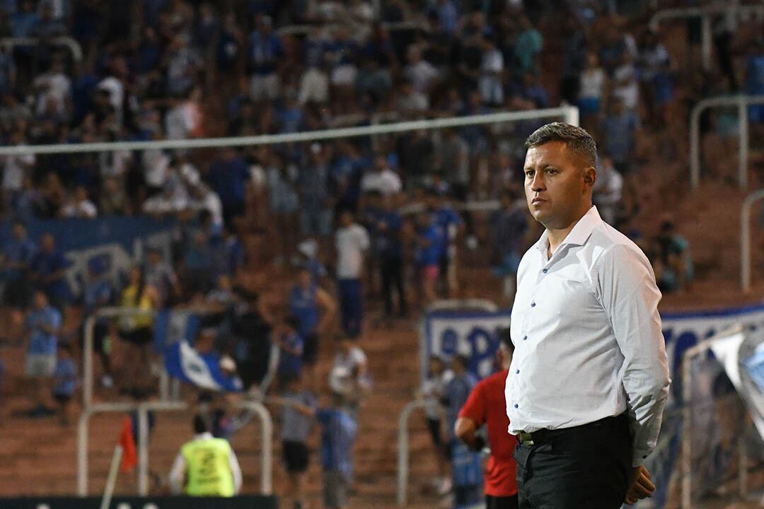 Liga Profesional de fútbol
Godoy Cruz Antonio Tomba vs. Colón de Santa Fe en el Estadio Malvinas Argentinas de Ciudad
Diego Flores D.T. de Godoy CRuz
Foto:José Gutierrez / Los Andes