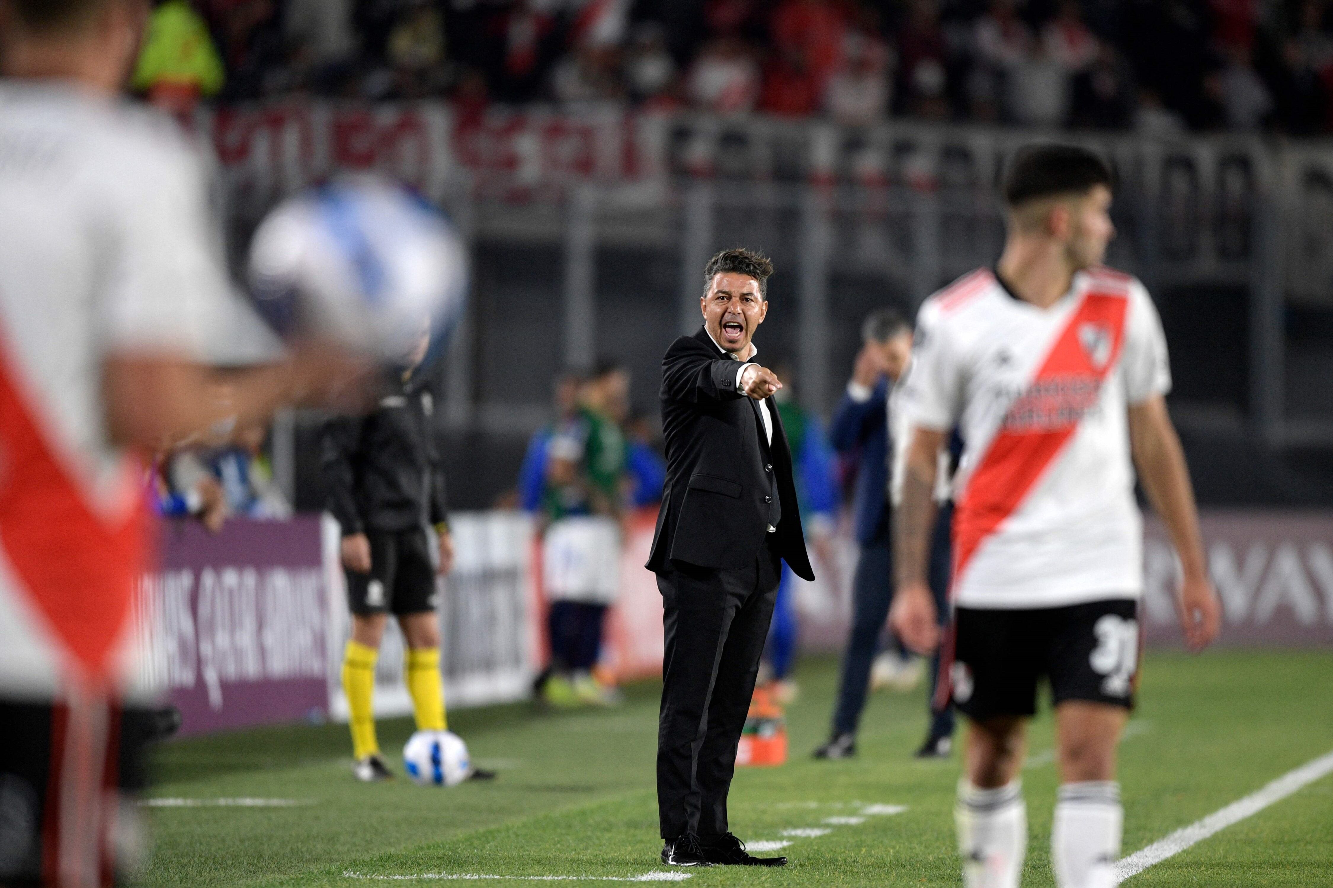 Marcelo Gallardo, molesto por el presente de River. 