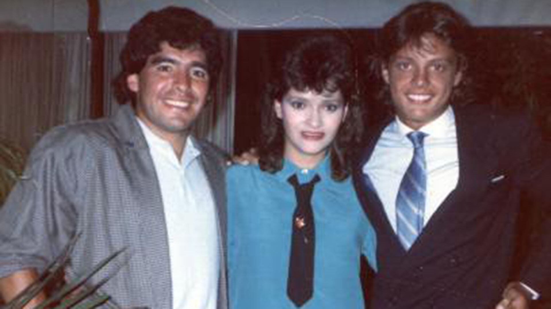 Diego Maradona y Luis Miguel en una de las fotos que se sacaron juntos.