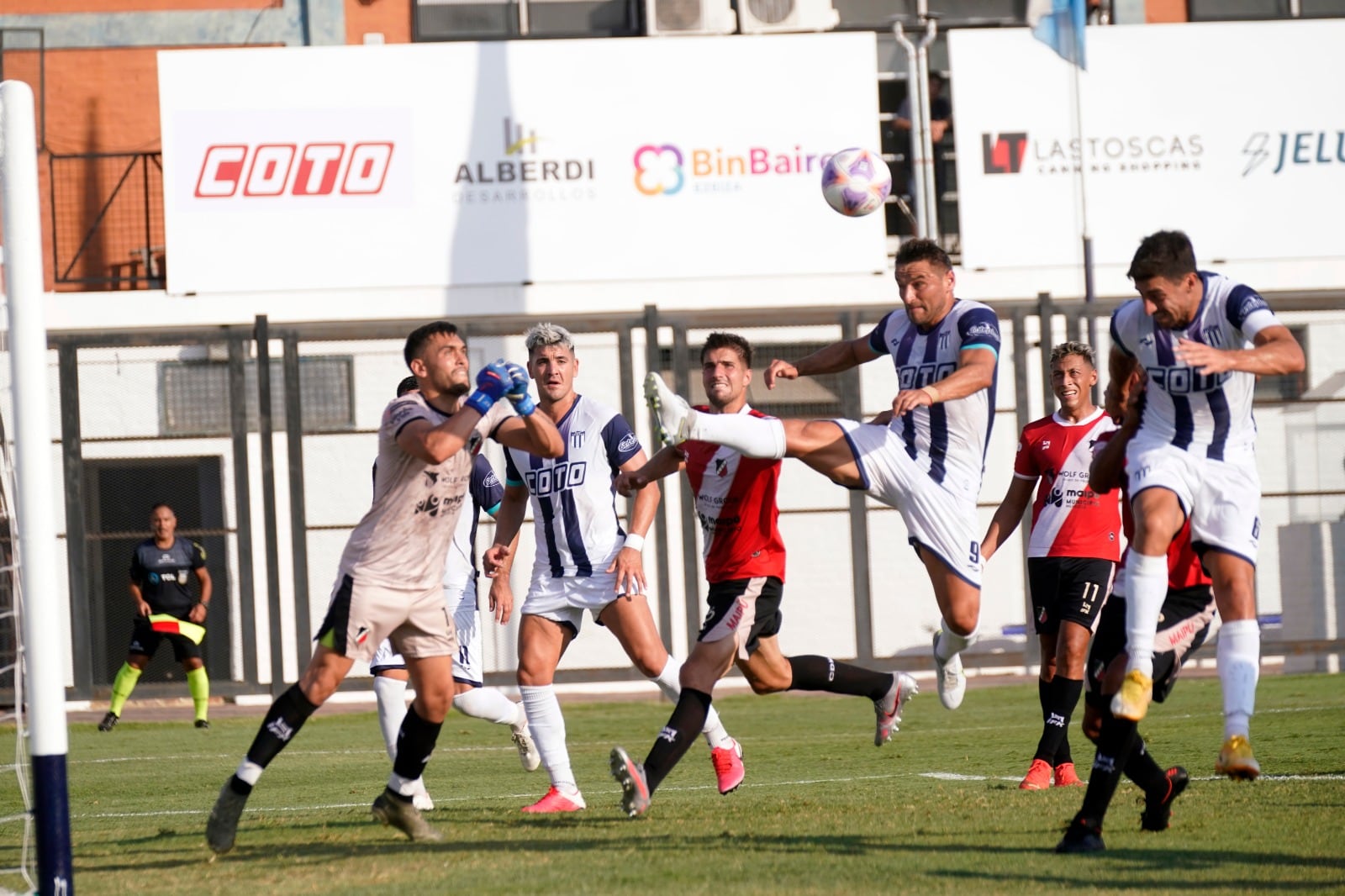 El Cruzado goleó a Tristán Suárez por 4-0. / Gentileza: Gustavo Ortiz  (ARGRA)