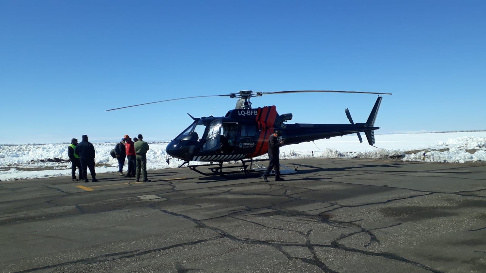 Continúan los operativos en Malargüe para asistir a los afectados por la intensa nevada. / Foto: Prensa Gobierno de Mendoza