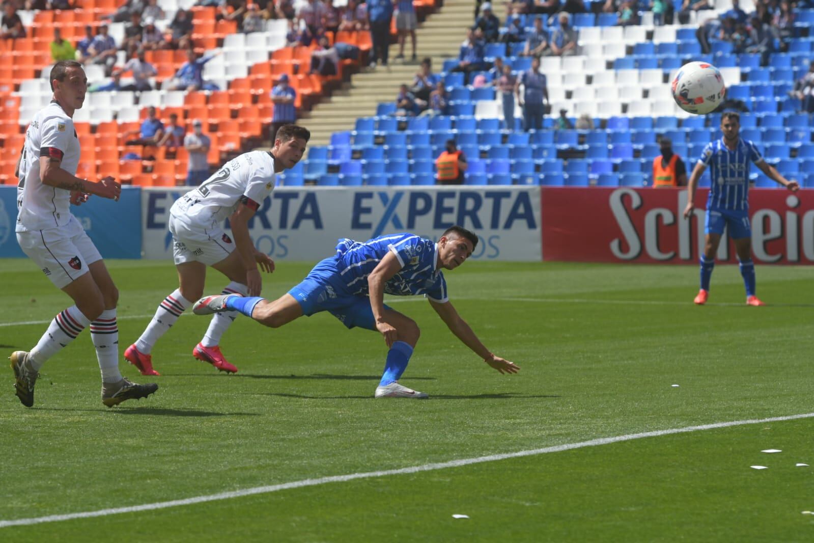 Godoy Cruz recibió en el estadio Malvinas Argentinas a Newell's por la Liga Profesional. / Ignacio Blanco (Los Andes).