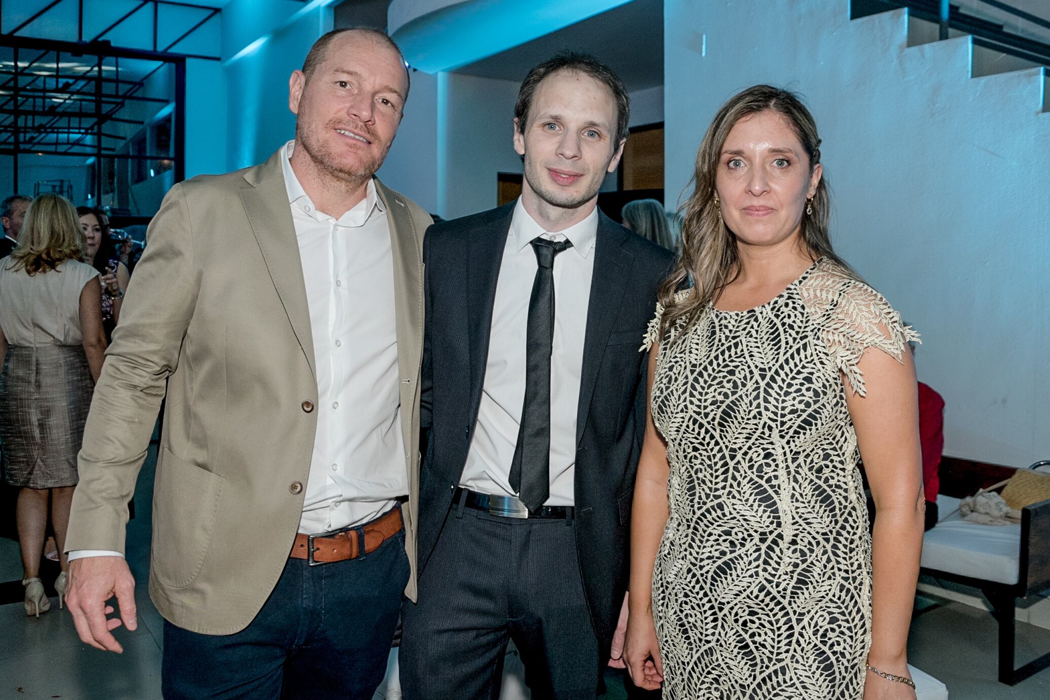 Carlos Labat, Sebastián Peña (Gerente de la clínica) y Mariana Oriolani
PH: Romi Abel